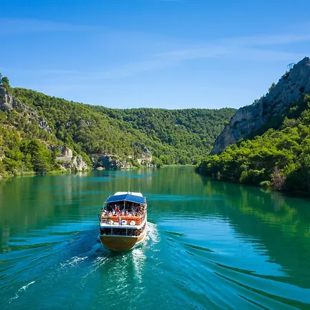 In - Sibenik Riviera 36377 *